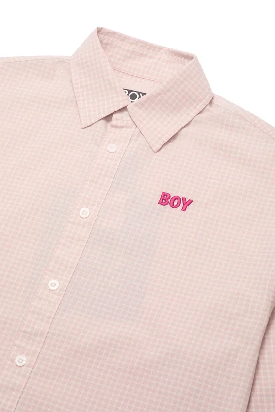 Chemise à carreaux teinte par immersion
