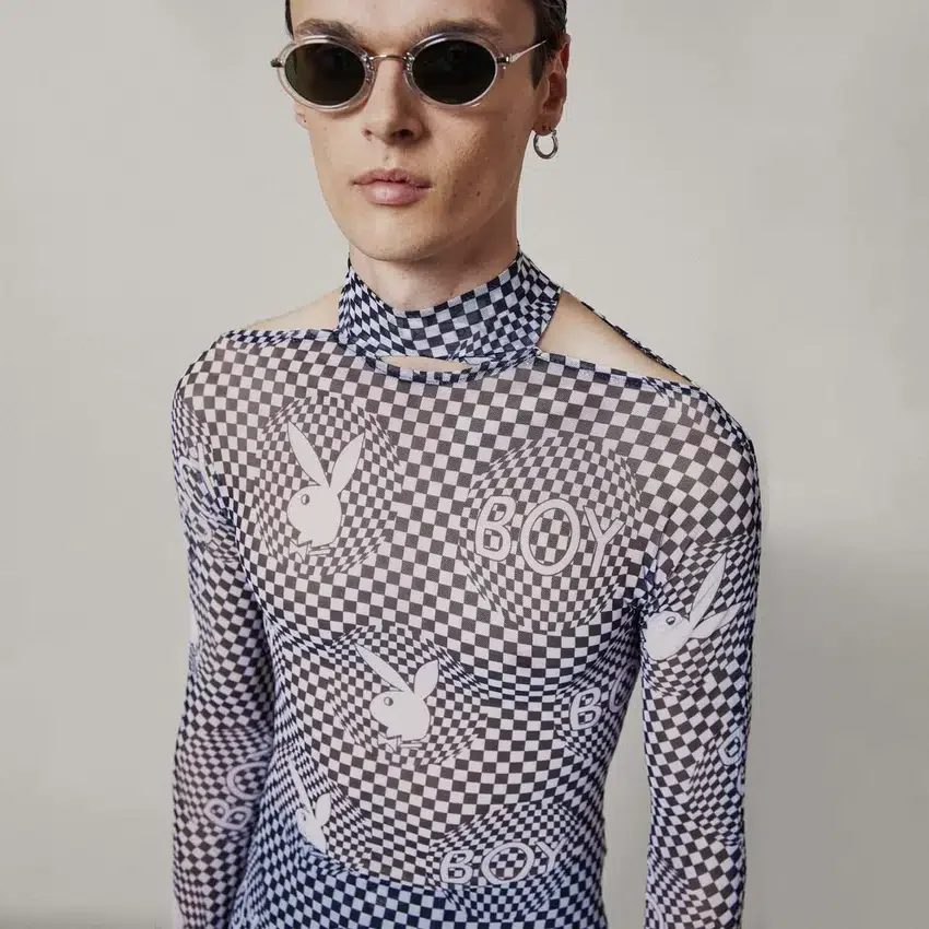 Haut en maille « Checkerboard Vortex » de la collection Playboy x BOY