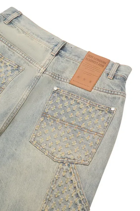 Pantalon en denim vieilli au laser