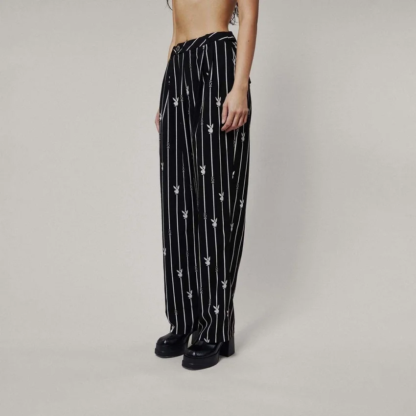 Pantalon à fines rayures Playboy x BOY Bunny