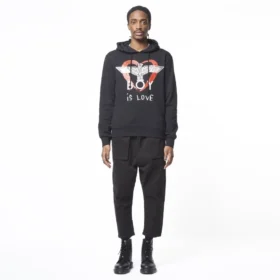 Sweat à capuche « BOY is Love »