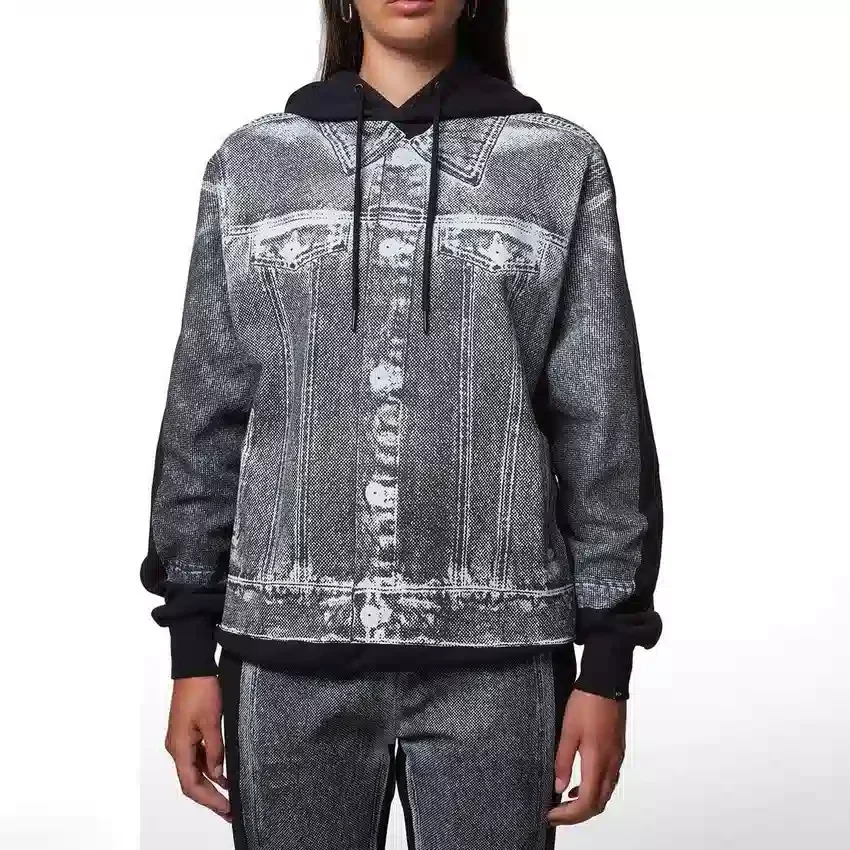 Sweat à capuche graphique en denim