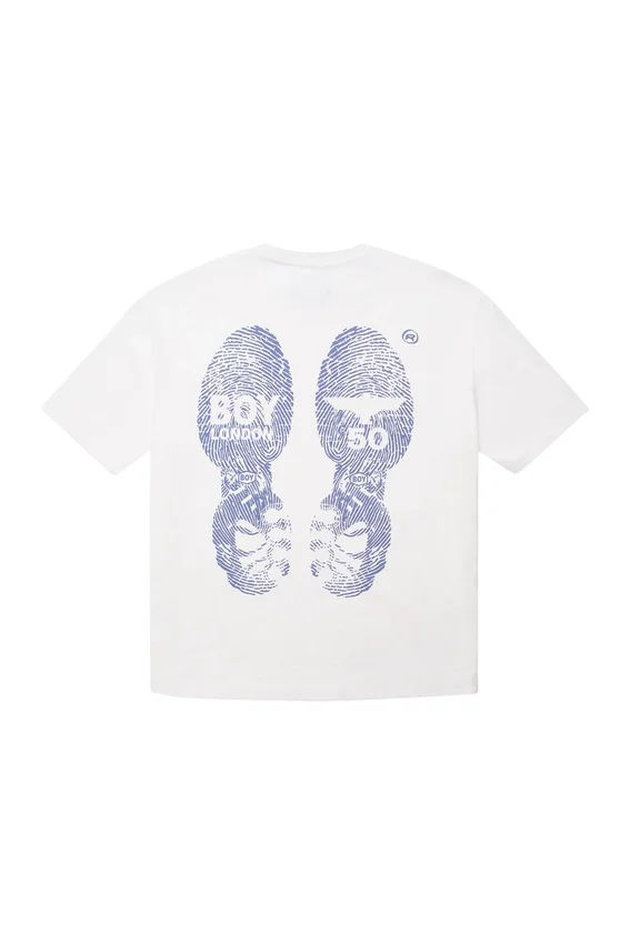 T-shirt Foot Print